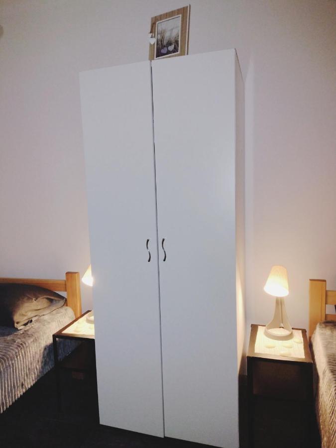 סמדרבו Apartmani Domo Sd מראה חיצוני תמונה