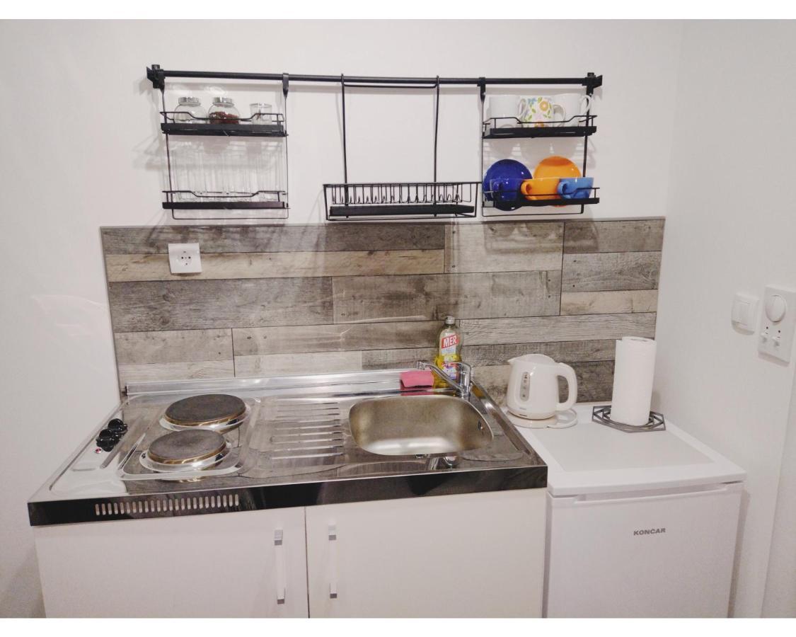 סמדרבו Apartmani Domo Sd מראה חיצוני תמונה